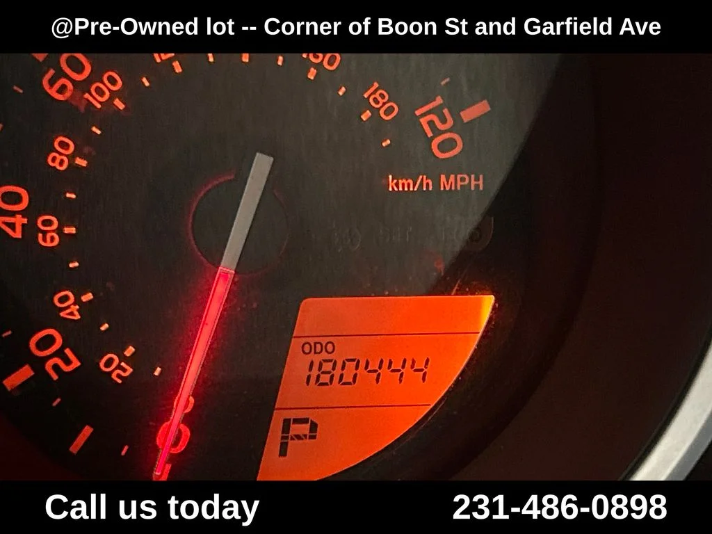 Used 2011  Toyota Trail image 23