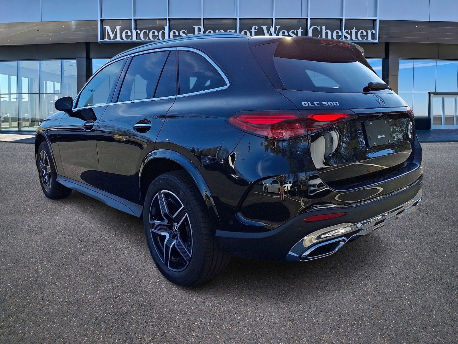 New 2026 Obsidian Black Metallic Mercedes-Benz GLC 300 image 25