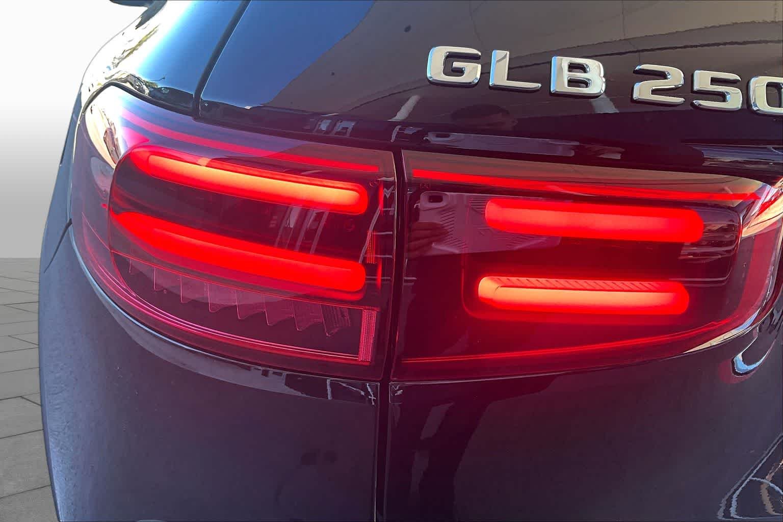 New 2026 Night Black Mercedes-Benz GLB 250 image 14