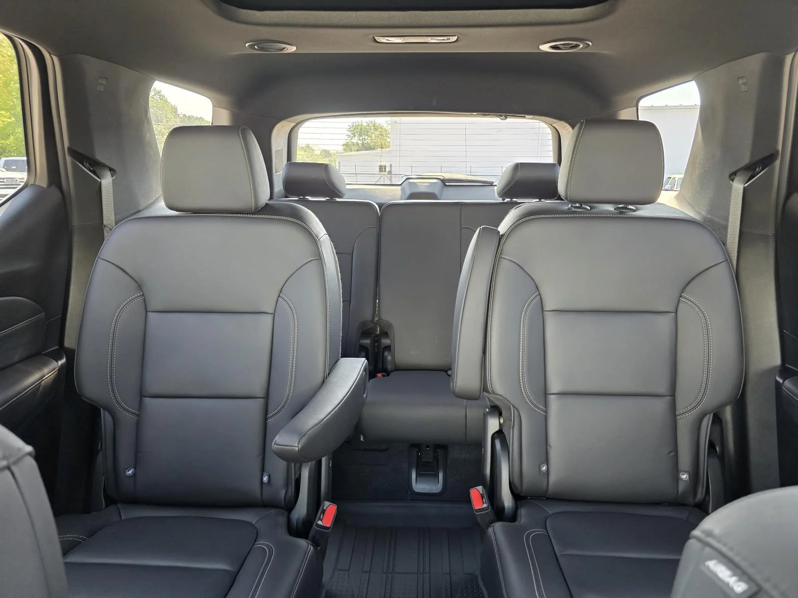 Used 2023 RADIANT RED TINTCOAT Chevrolet LT Leather image 18