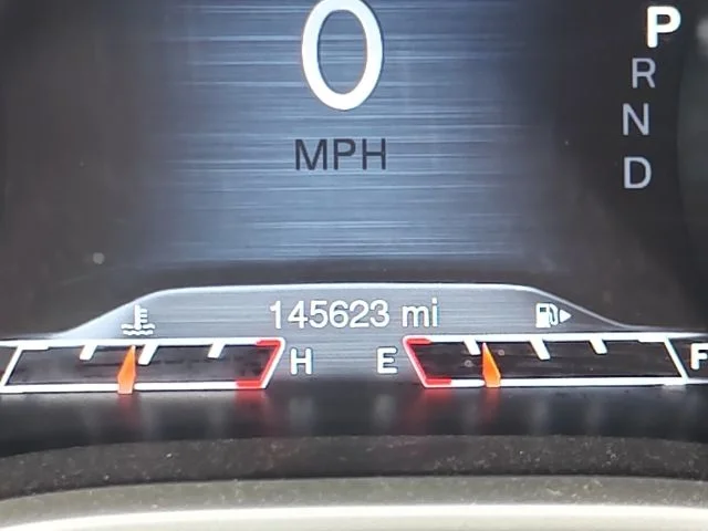 Used 2017 Red Jeep Trailhawk image 12