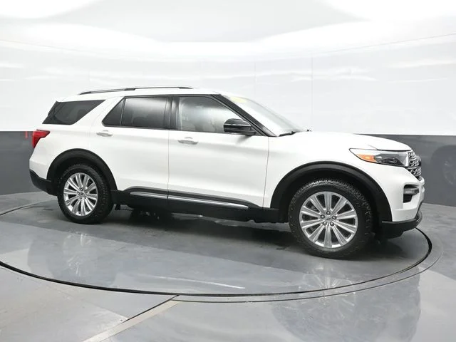 Used 2021 White Ford Limited image 7
