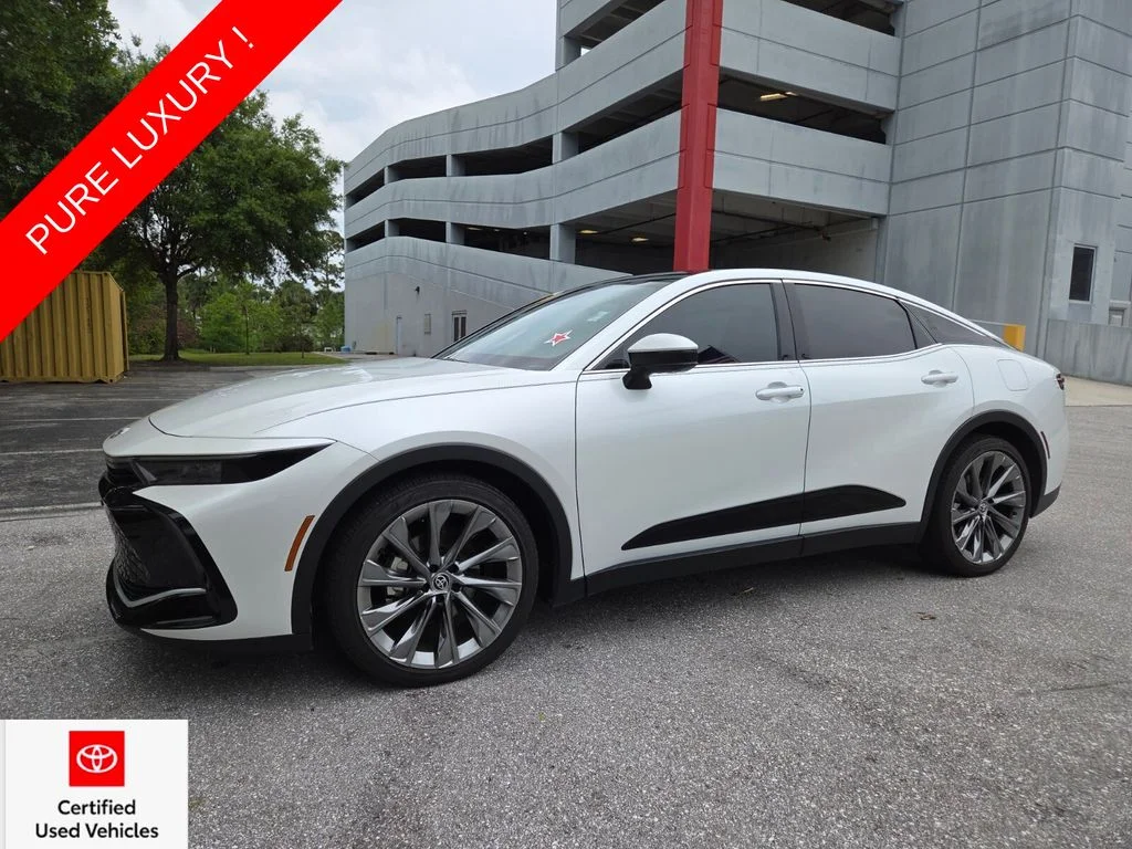 Used 2024 White Toyota Limited image 3