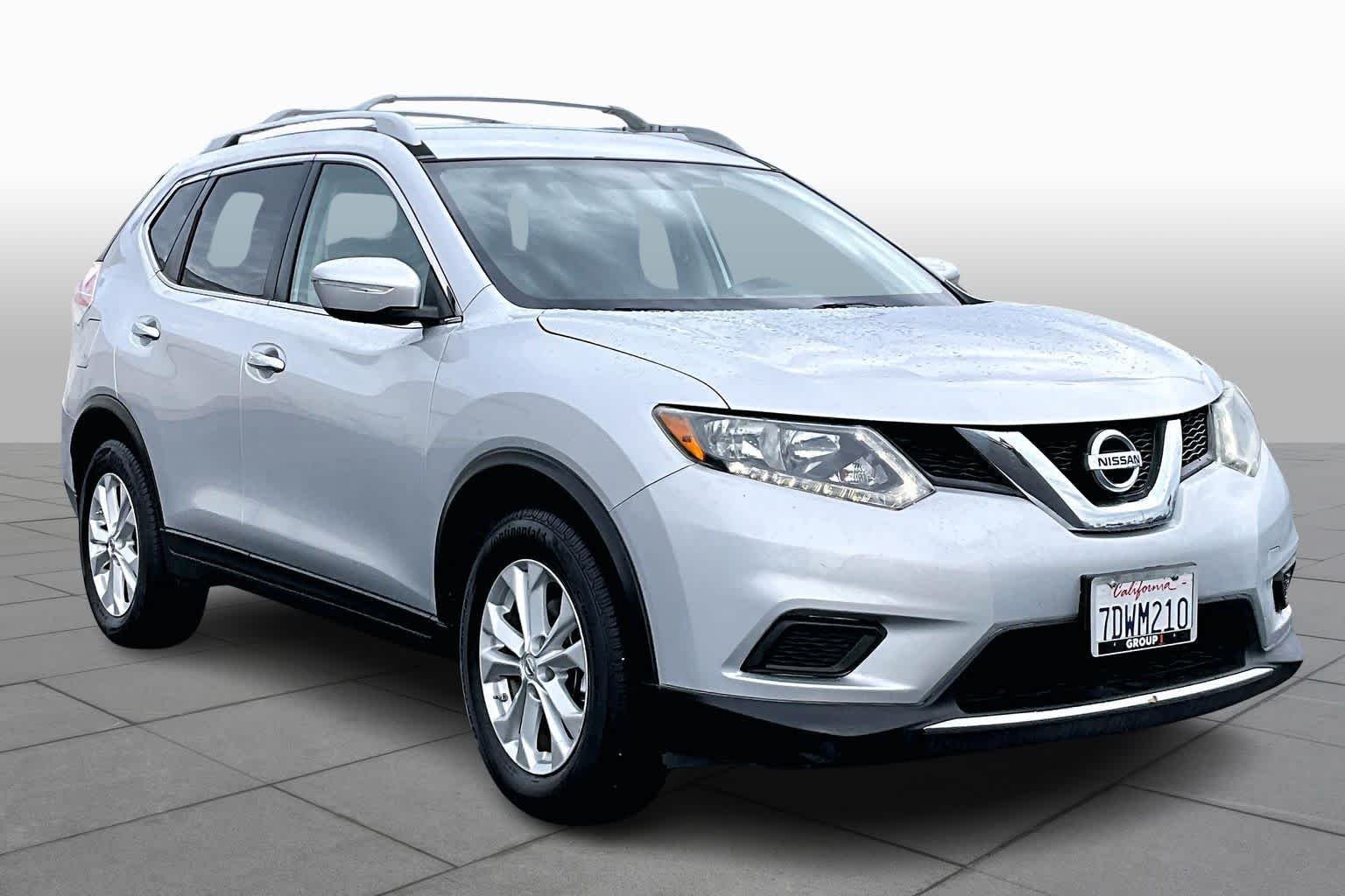 Used 2014 Nissan Rogue SV with VIN 5N1AT2MT6EC755053 for sale in Sacramento, CA