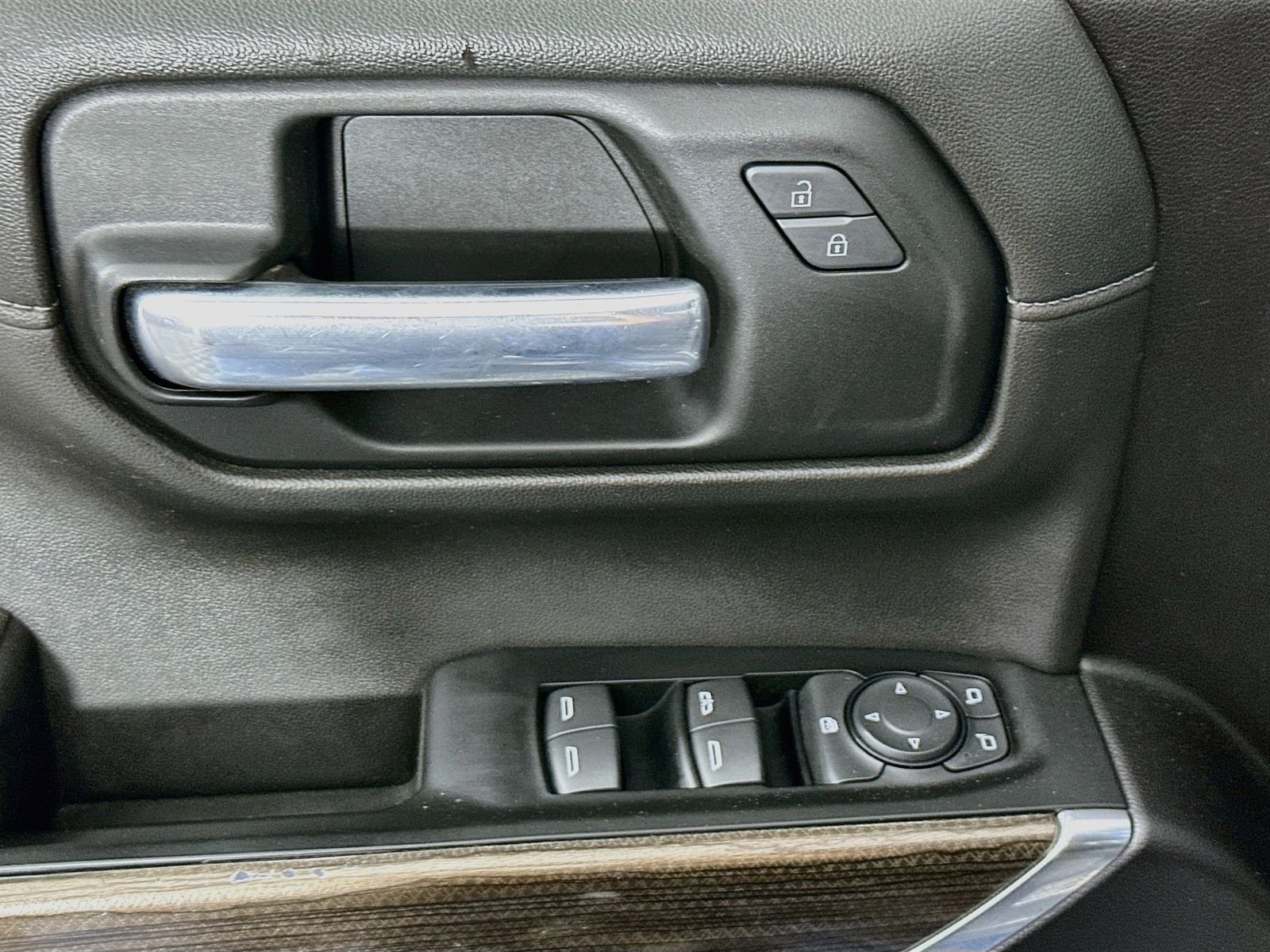 Used 2022 Blue Chevrolet LT Trail Boss image 19