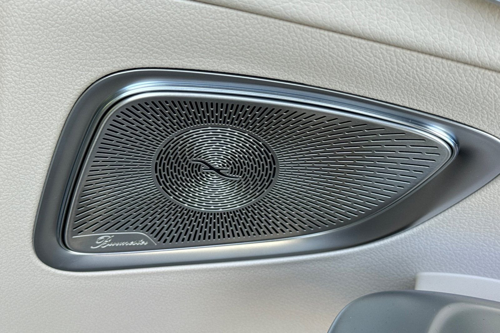 New 2026 Polar White Mercedes-Benz C 300 image 5