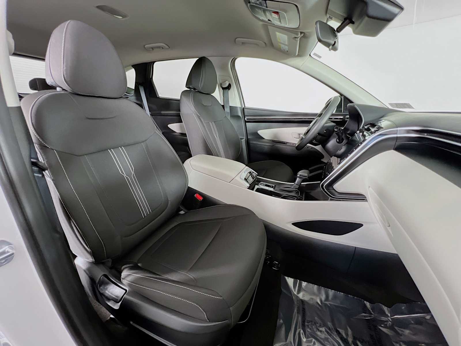 Used 2024 White Pearl Hyundai SEL image 28