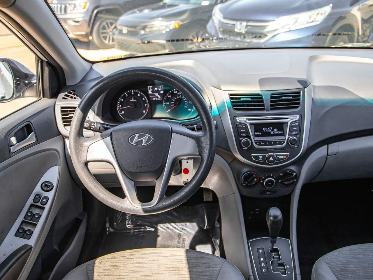 2016 Hyundai Accent SE - Photo 11