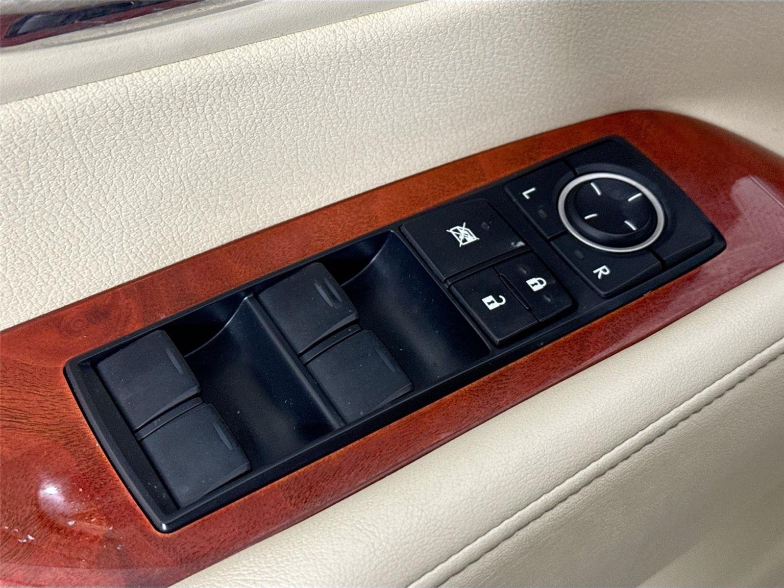 Used 2010 Obsidian Lexus 4DR FWD image 29