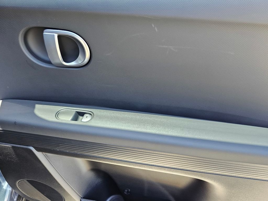 2024 Hyundai IONIQ 5 SE - Photo 14