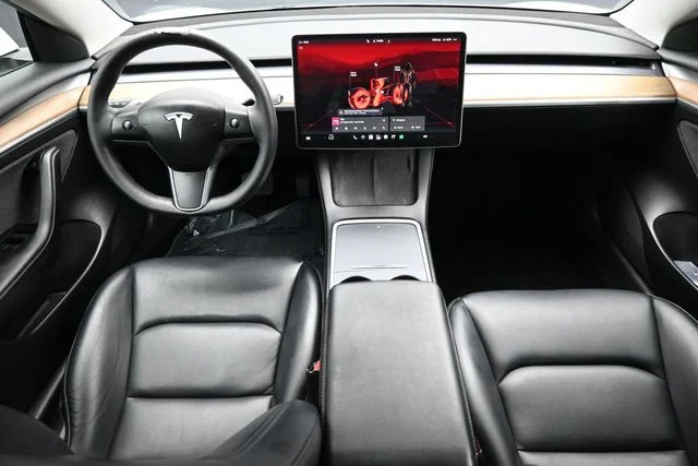 Used 2023 White Tesla Base image 11