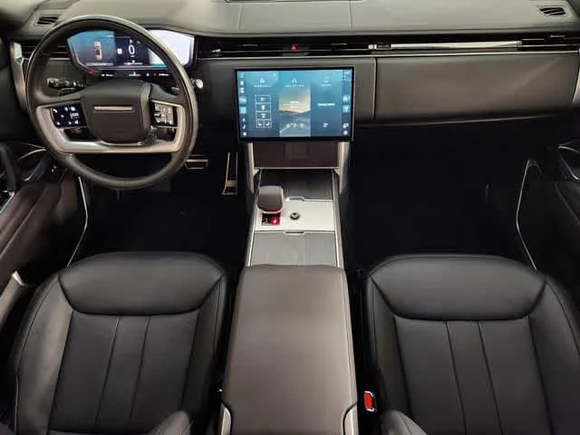 Used 2025 Fuji White Land Rover Autobiography image 4