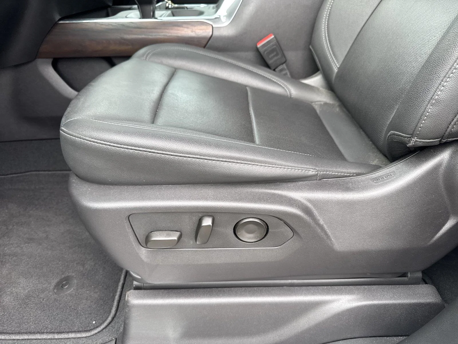 Used 2024 Summit White GMC SLT image 12