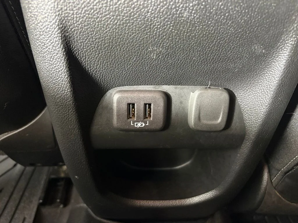Used 2022 Blue Chevrolet ZR2 image 31