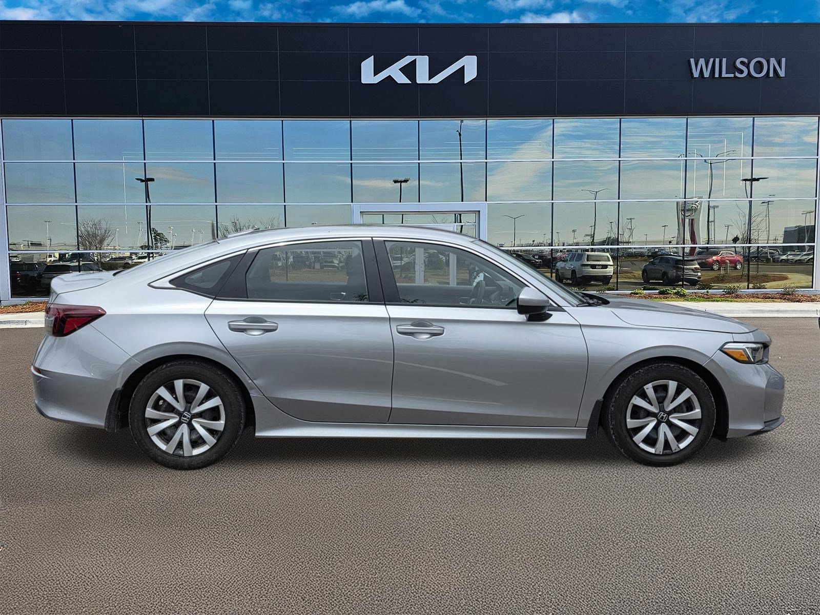 Pre-Owned 2025 Honda Civic Sedan LX 4dr Car in Brandon #UV379