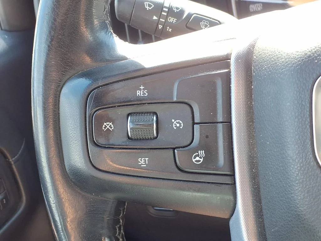 Used 2019 Silver GMC SLT image 23