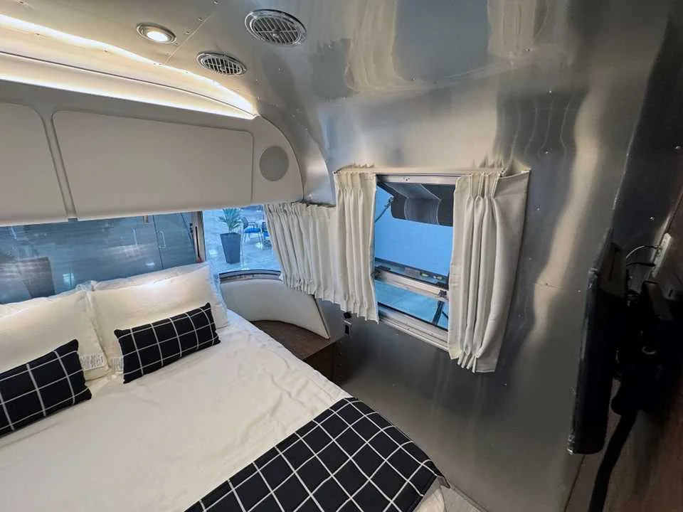 New 2026 SILVER AIRSTREAM  image 32
