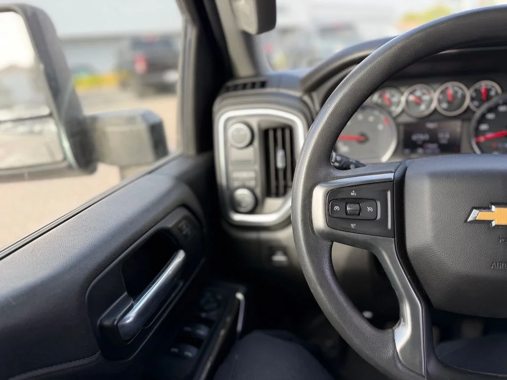 Used 2021 Blue Chevrolet LT image 7