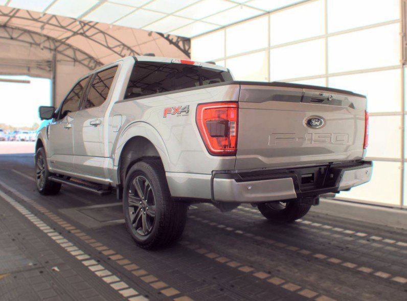 Used 2023 Silver Ford XLT image 5