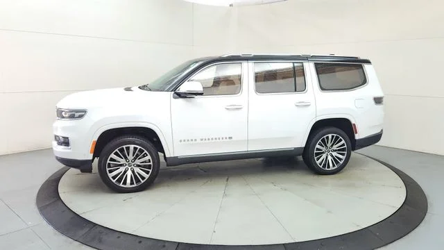 Used 2022 White Jeep Series III image 5