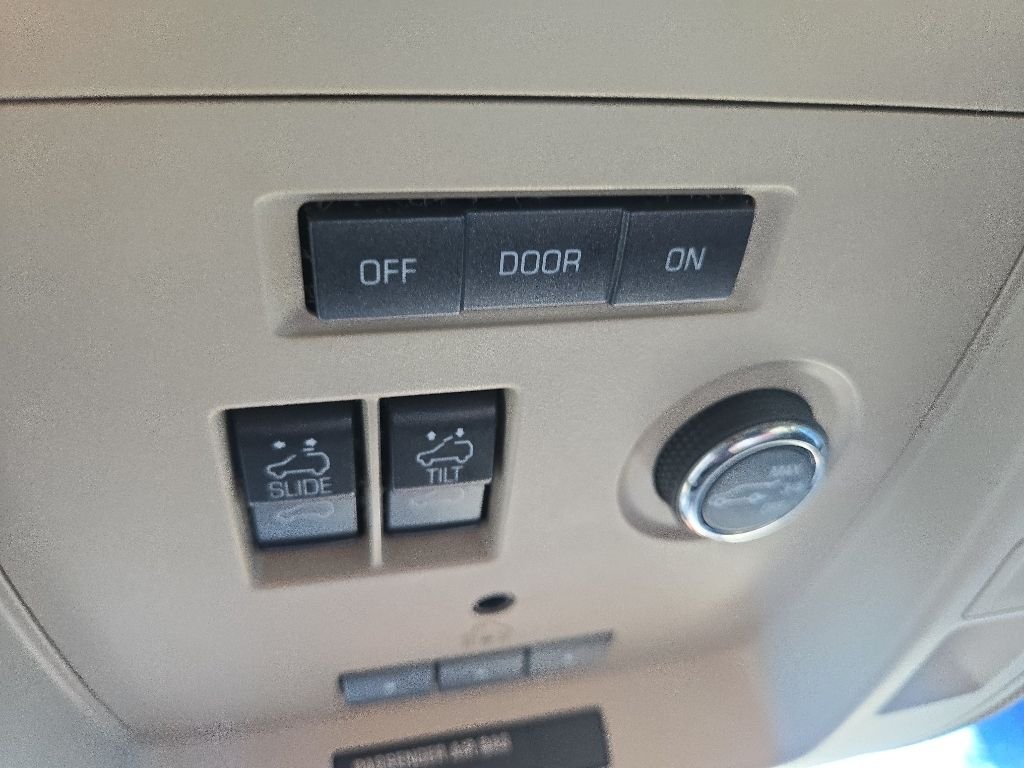 Used 2018 Gray Chevrolet Premier image 71