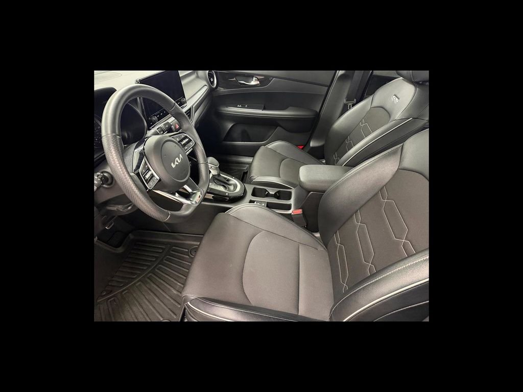 Used 2024 Gray Kia GT-Line image 11