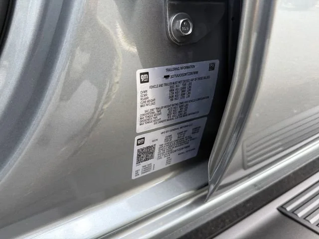 New 2026 Sterling Metallic GMC Elevation image 34