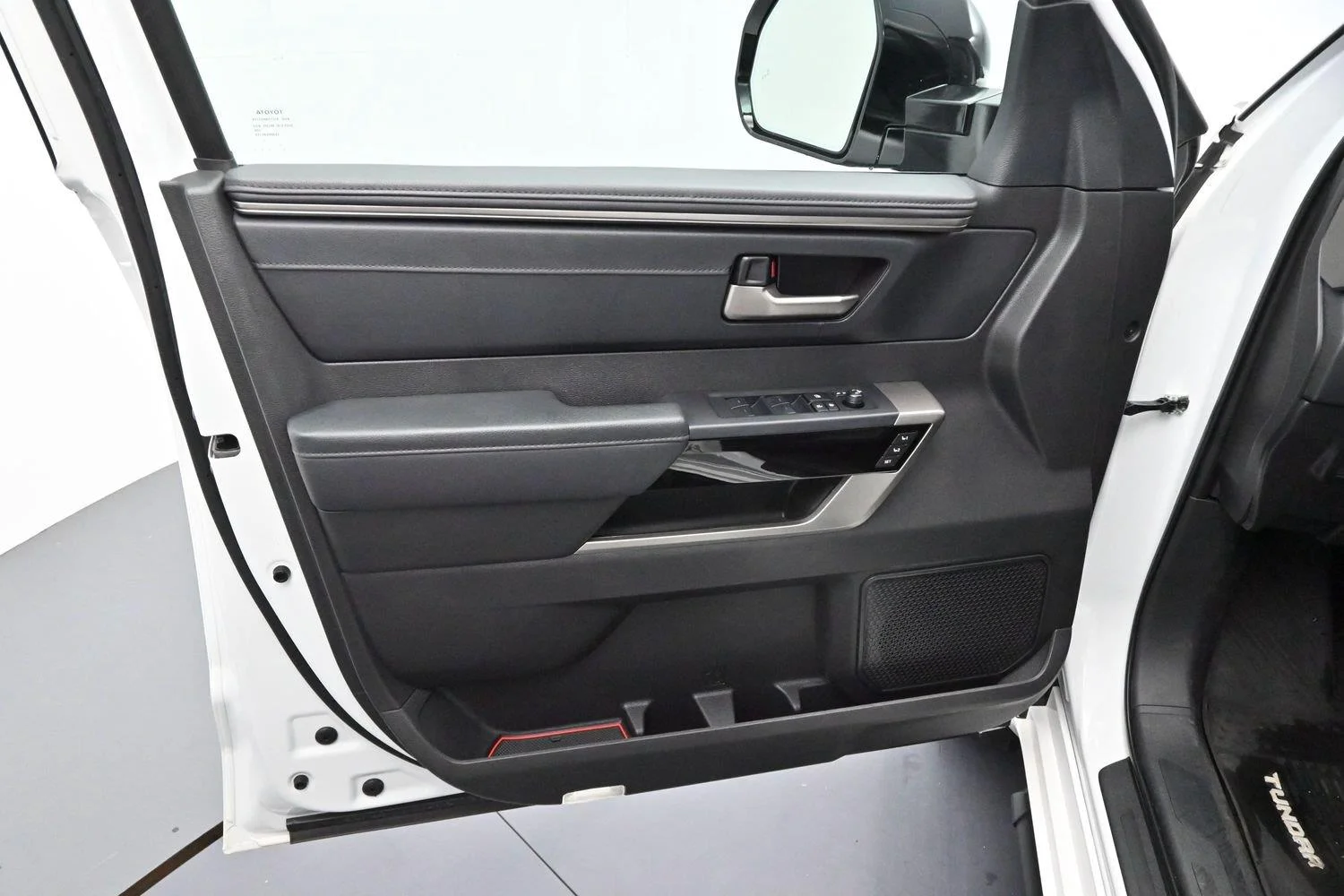 Used 2024 Ice Cap Toyota Limited image 9