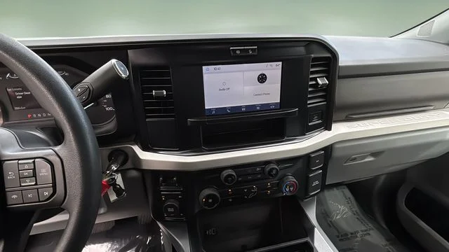 Used 2025 White Ford XLT image 25