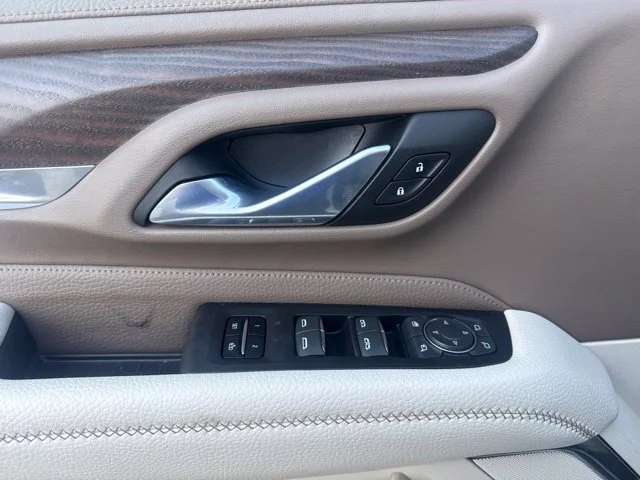 Used 2023 White GMC Denali image 12