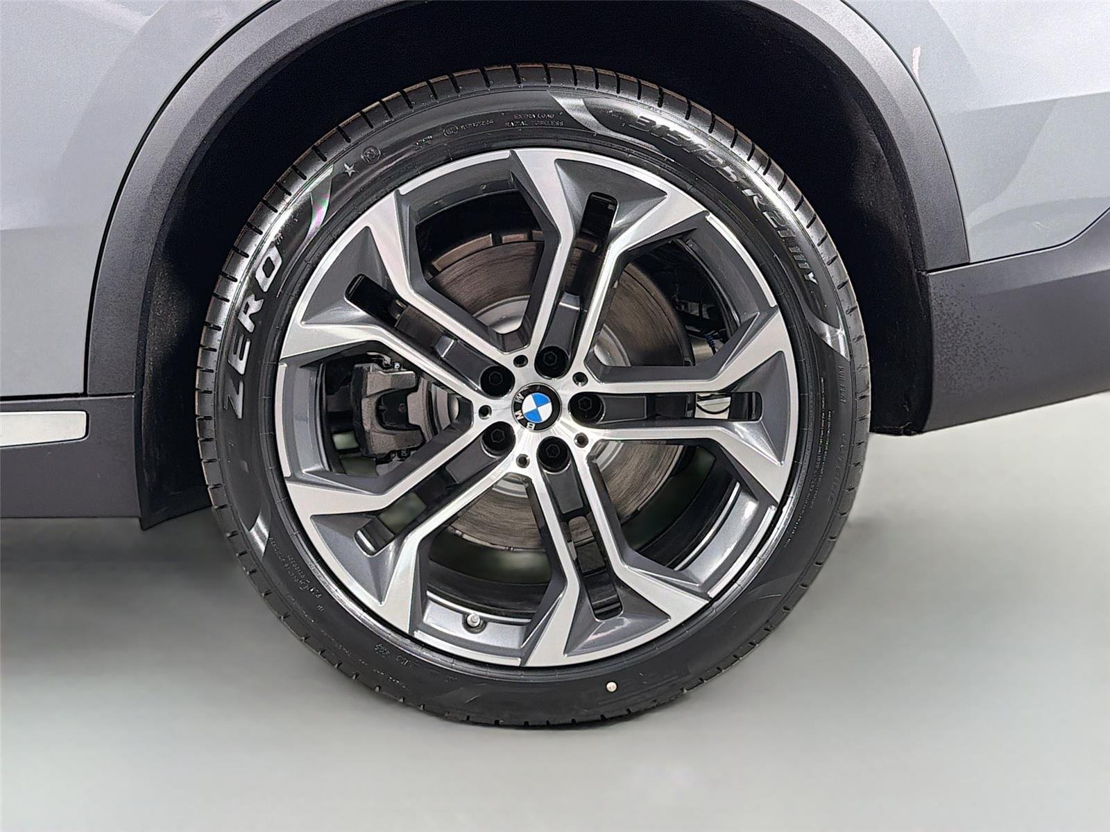 New 2026 Skyscraper Grey Metallic BMW xDrive50e image 61