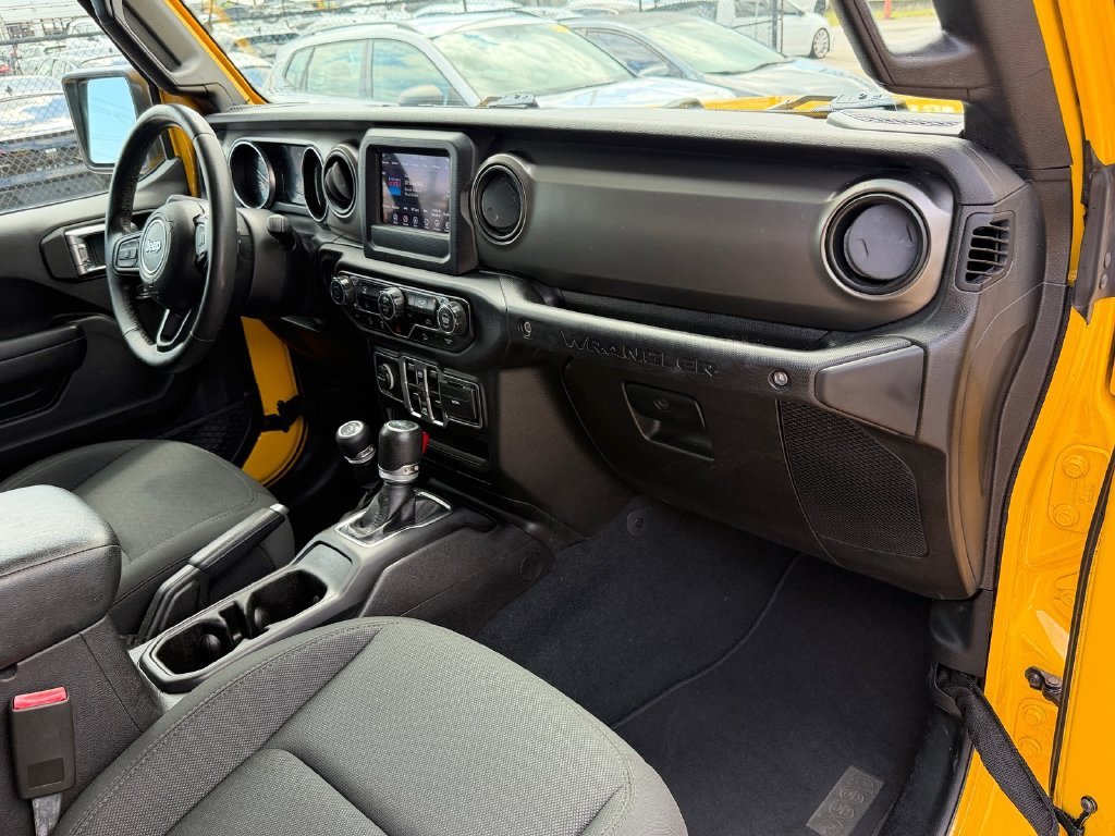 Used 2018 Yellow Jeep Unlimited Sport S image 15