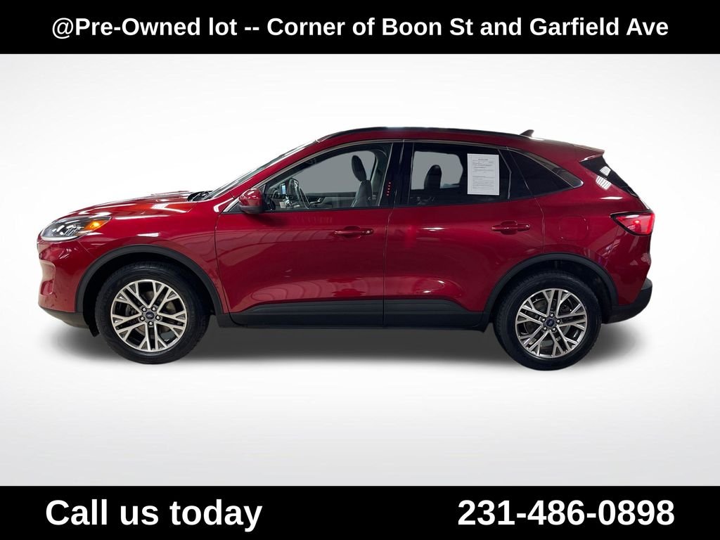 Used 2022 Red Ford SEL image 2