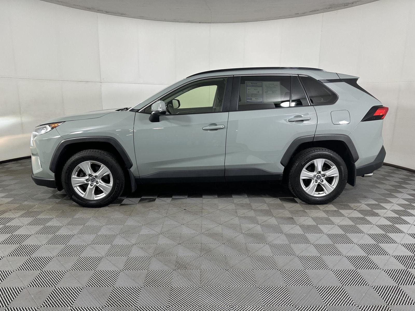 Used 2019 Lunar Rock Toyota XLE image 7