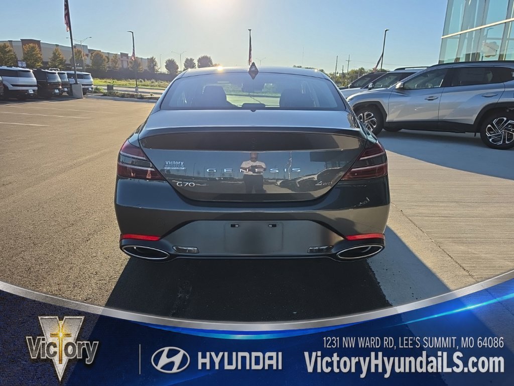 Used 2025 Gray Genesis 2.5T image 4