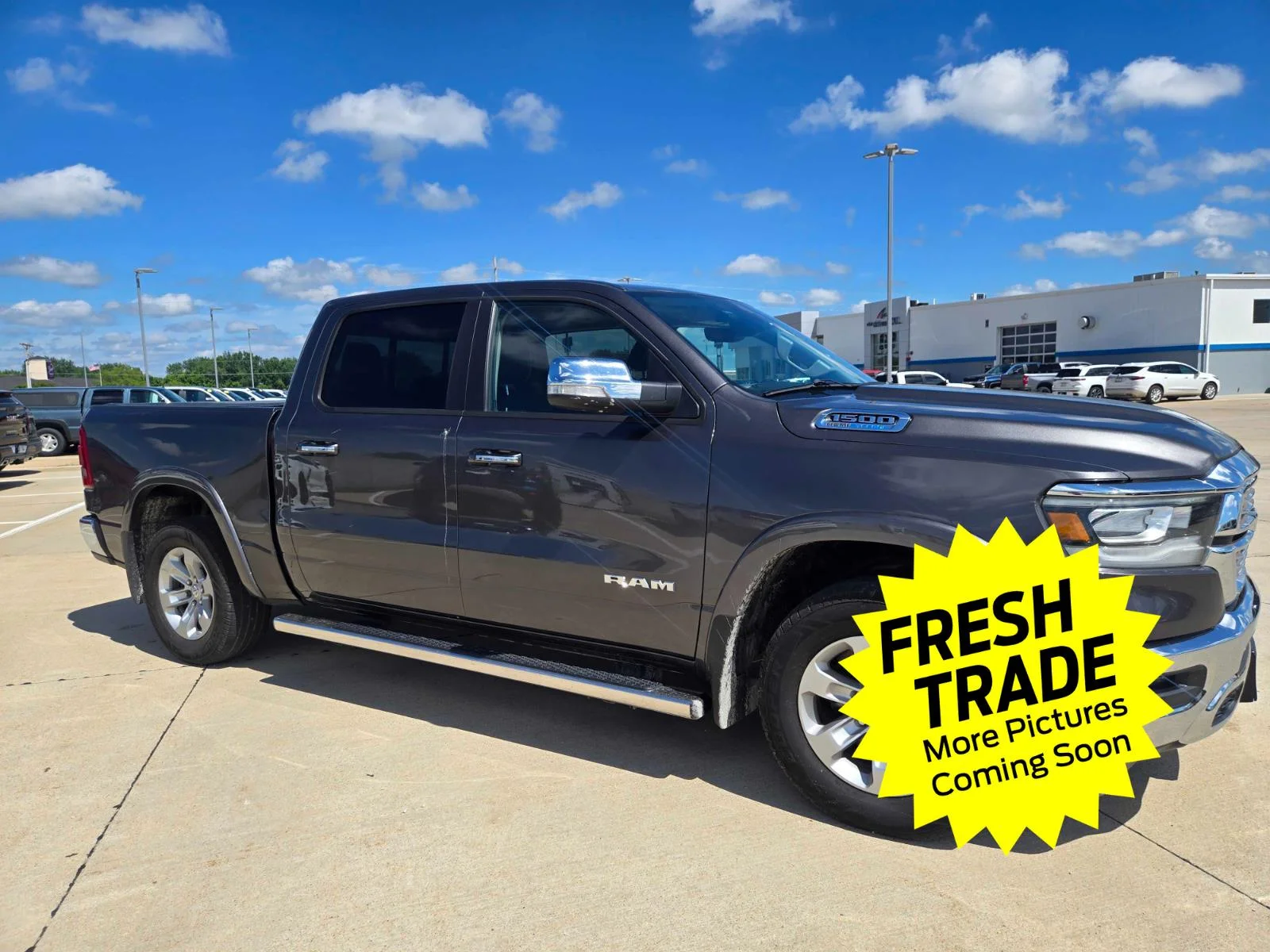 Used 2022 Granite Crystal Metallic Clearcoat Ram Laramie image 4