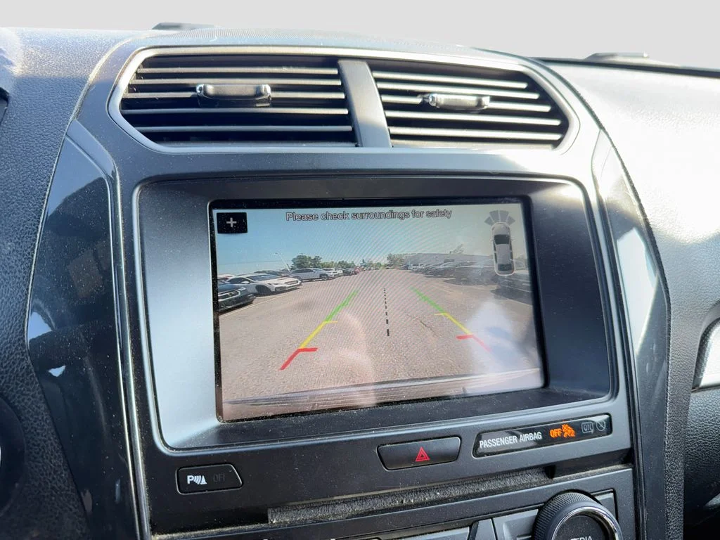 Used 2018 Red Ford XLT image 17