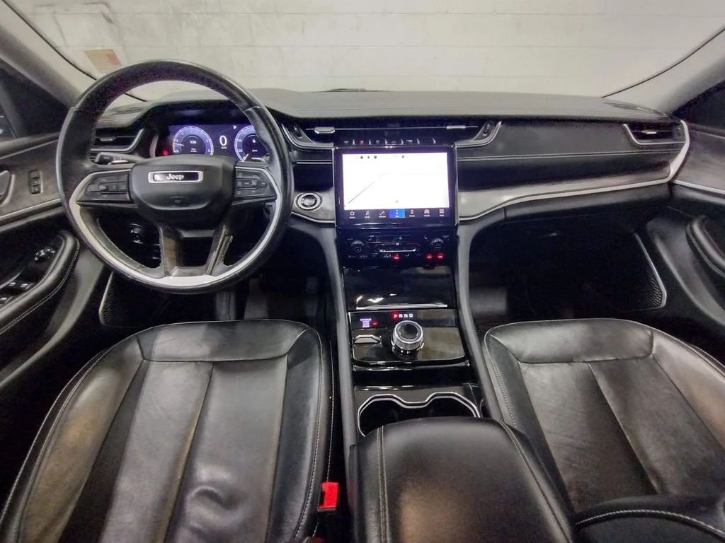 Used 2021 Silver Jeep Limited image 43
