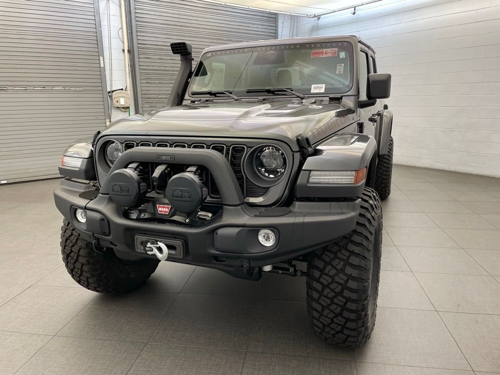 New 2026 Granite Crystal Metallic Clear-Coat Exterior Paint Jeep Rubicon X AEV JT370 image 11