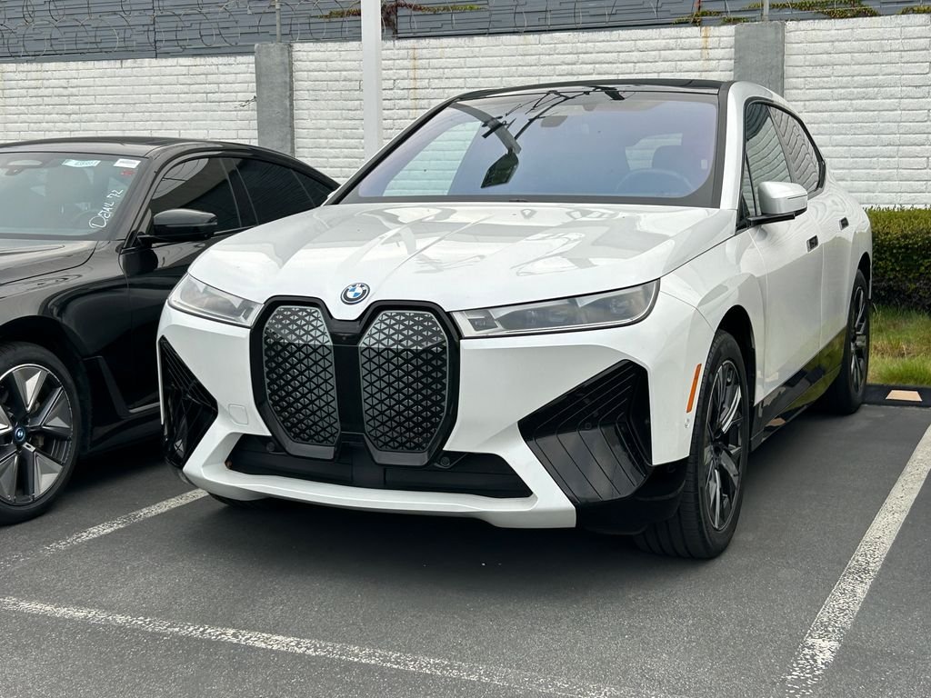 Certified Used 2024 White Metallic BMW xDrive50 image 2