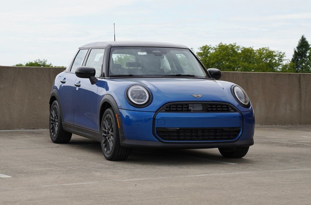 2025 MINI Hardtop 4 Door Base