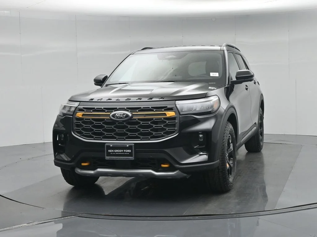New 2026 Agate Black Metallic Ford Tremor image 56