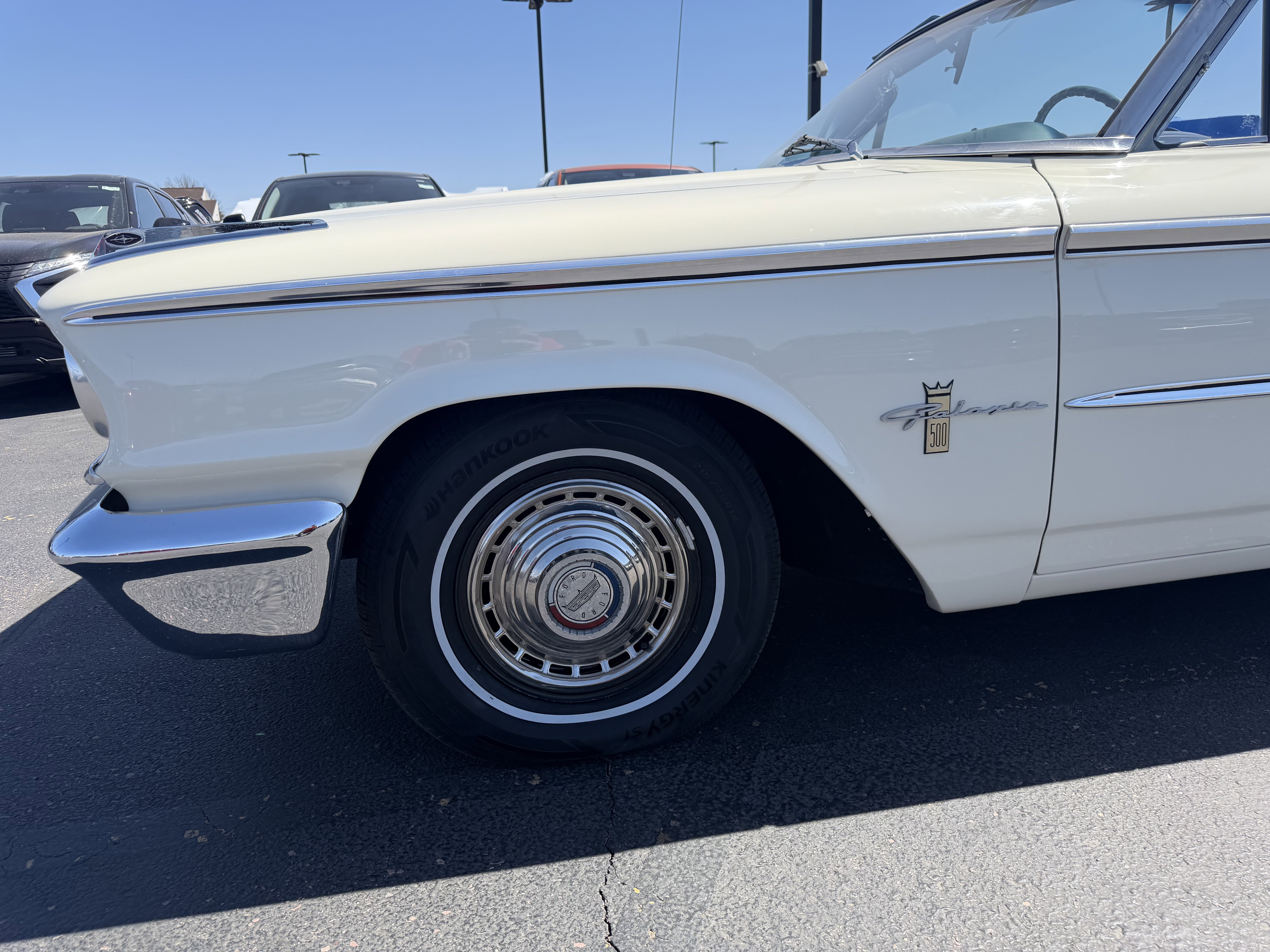 Used 1963 White Ford  image 2