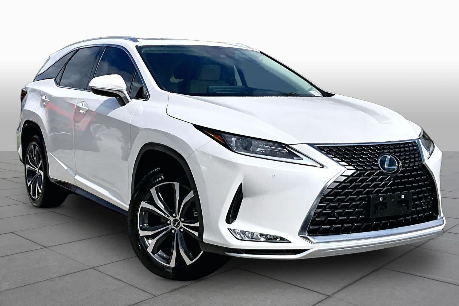 Used 2022 Eminent White Pearl Lexus  image 3