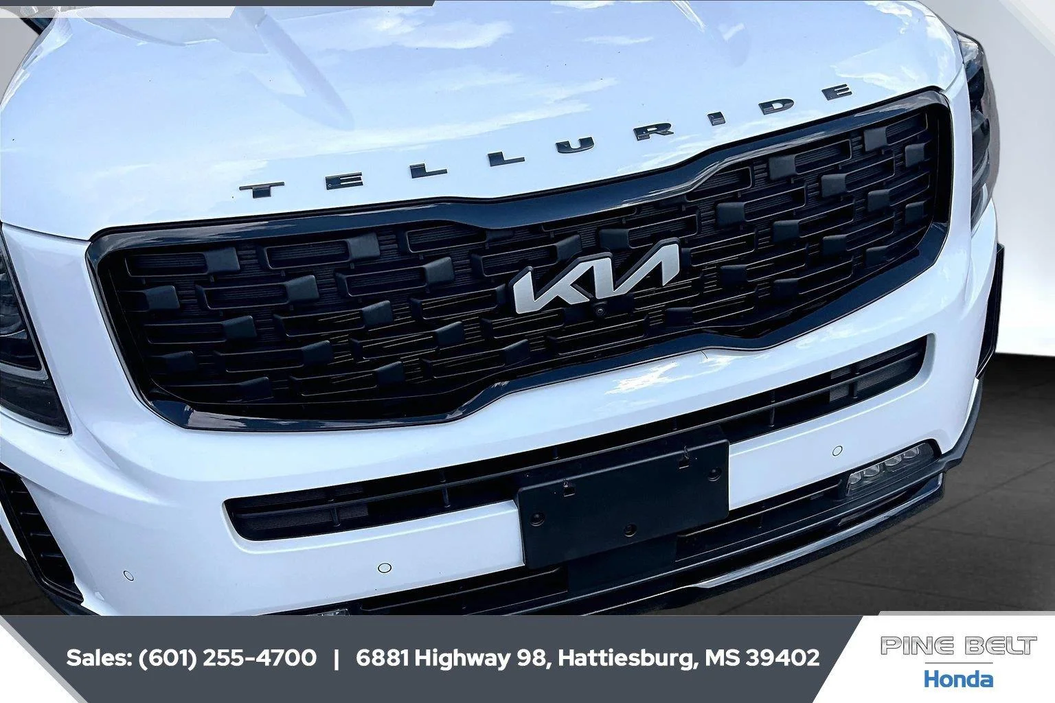 Used 2022 Glacial White Pearl Kia SX image 22