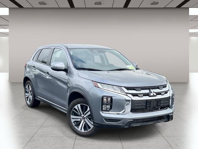 2025 Mitsubishi Outlander Sport 2.0 SE AWC CVT's photo