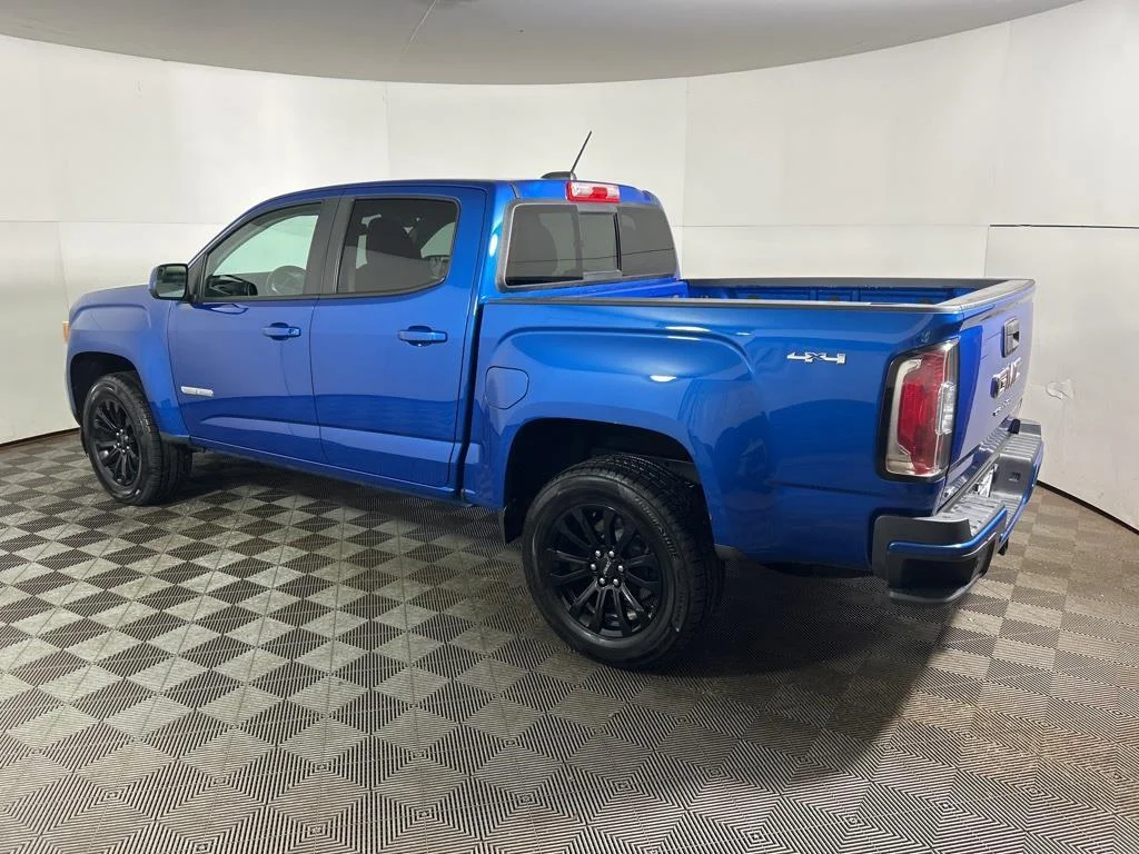 Used 2021 Blue Metallic GMC Elevation image 8