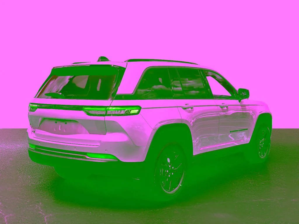 New 2026 Silver Zynith Exterior Paint Jeep Altitude image 8