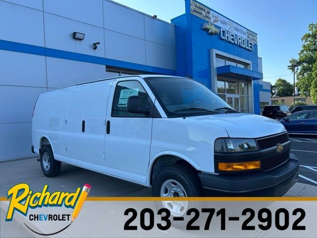 2025 Chevrolet Express Cargo
