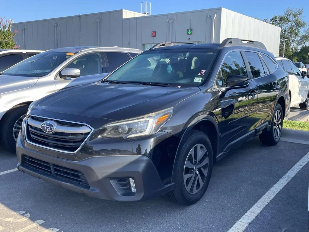 Used 2021 Crystal Black Silica Subaru Premium image 2